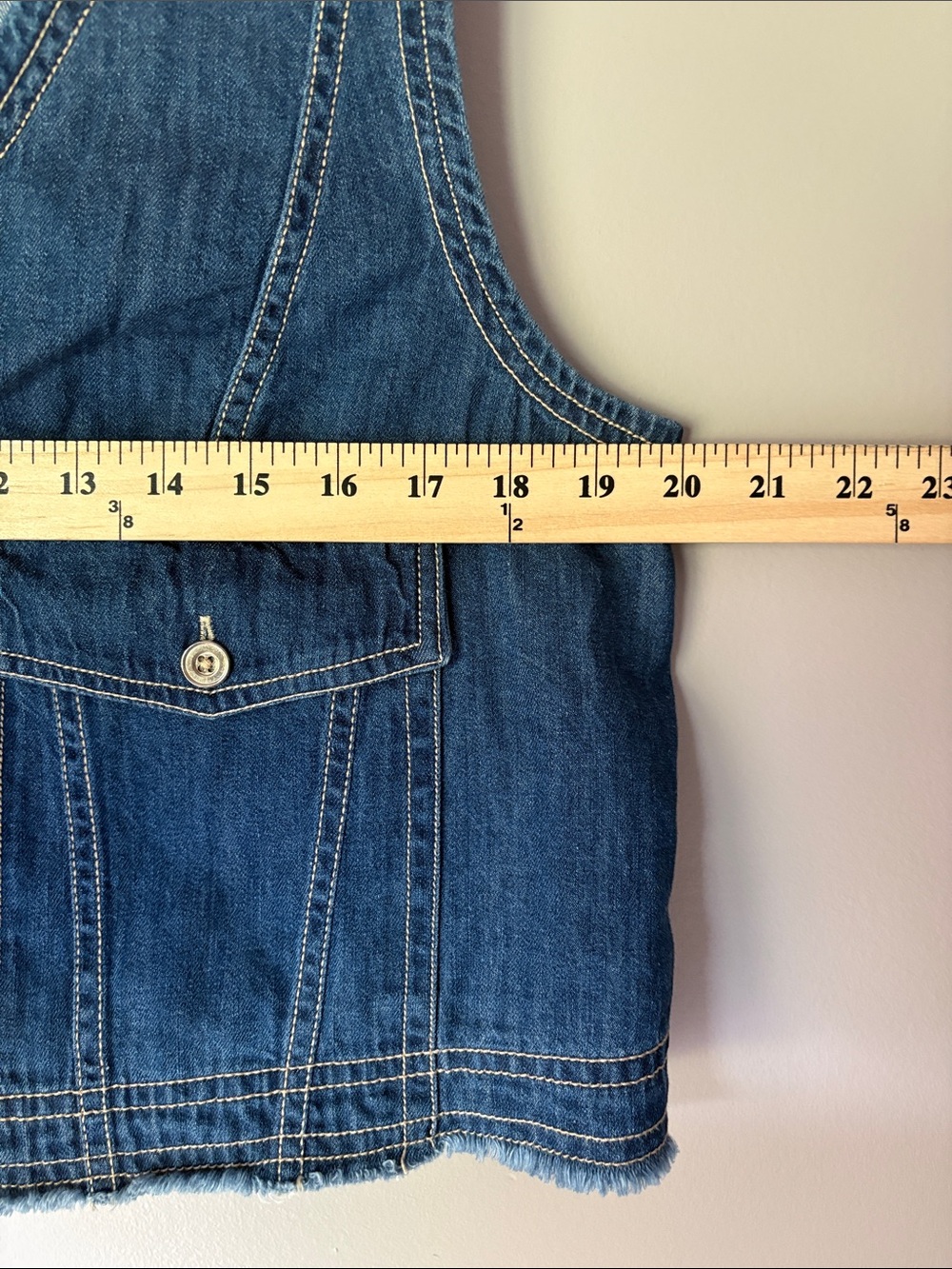 Anthropologie Pilcro Coastal Cutoff V-Neck Denim Top - Picture 7 of 8
